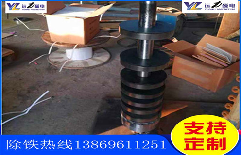 赤鐵礦磁選機,赤鐵礦磁選機在磁輥轉到前端位置時注意的問題!_赤鐵礦磁選機在磁輥轉到前端位置時注意的問題!廠家_除鐵強磁輥 赤鐵礦磁選機,赤鐵礦磁選機在磁輥轉到前端位置時注意的問題!_赤鐵礦磁選機在磁輥轉到前端位置時注意的問題!廠家_除鐵強磁輥