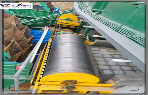 干式磁選機(jī),磁選機(jī)廠家干式磁選機(jī)質(zhì)量好型號多_磁選機(jī)廠家干式磁選機(jī)質(zhì)量好型號多發(fā)展工作視頻皮帶及結(jié)構(gòu)價格 干式磁選機(jī),磁選機(jī)廠家干式磁選機(jī)質(zhì)量好型號多_磁選機(jī)廠家干式磁選機(jī)質(zhì)量好型號多發(fā)展工作視頻皮帶及結(jié)構(gòu)價格