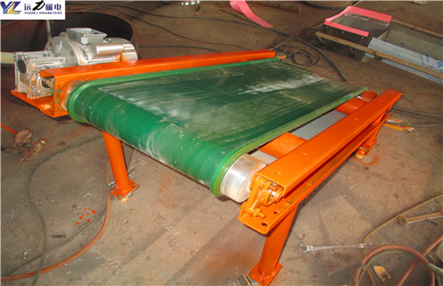 干式磁選機,一句話區(qū)分干式和濕式磁選機_跑礦原因_錳礦一句話區(qū)分干式和濕式磁選機一般是多少_生產(chǎn)廠家 干式磁選機,一句話區(qū)分干式和濕式磁選機_跑礦原因_錳礦一句話區(qū)分干式和濕式磁選機一般是多少_生產(chǎn)廠家