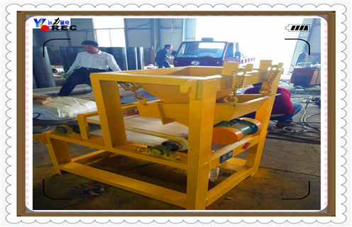 干式磁選機，廣西干式錳礦磁選機_推薦合適廠家皮帶及結構價格，廣西干式錳礦磁選機 