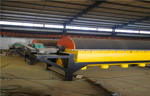 河沙干式磁選機(jī)，甘肅河沙干式磁選機(jī)_小型河沙磁選機(jī)_甘肅河沙干式磁選機(jī)的注意事項(xiàng)的電機(jī)生產(chǎn)廠家價(jià)格